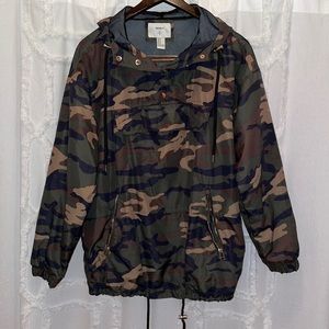 Camo windbreaker hoodie
